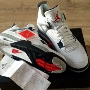 Jordan 4